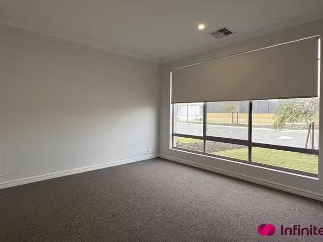 Rental! 42 Angalore Road, Madora Bay, WA 6210