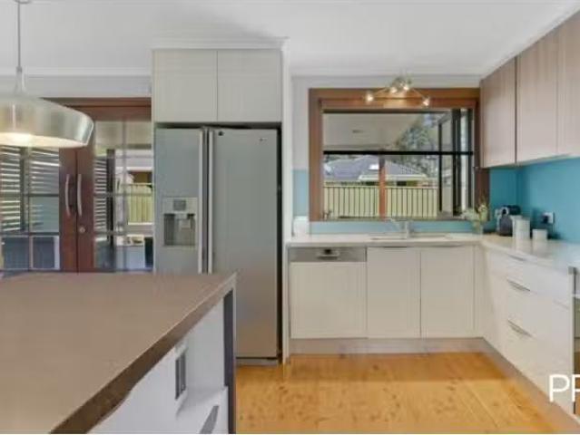 Deal! 42 Lyn Cct, Jamisontown House for rent Listed by Gabrie.