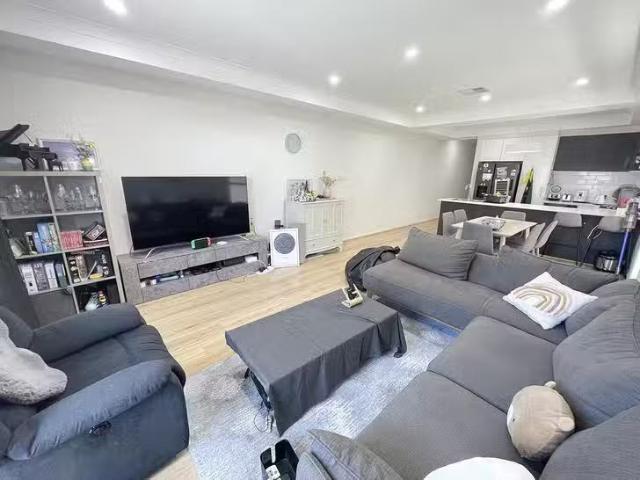 Charming 42A Alexander Avenue, Campbelltown, SA 5074