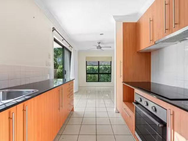 Cozy 4/36 View Street, Wooloowin, QLD 4030