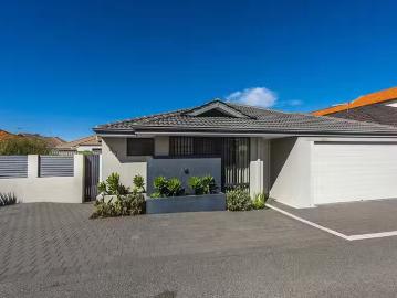 Rental! 4/7 Bologna Gardens, Aubin Grove, WA 6164