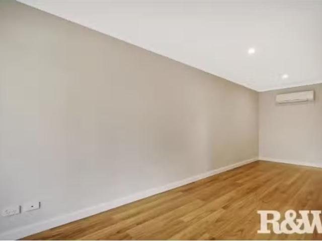 Nice 47a Palau Crescent, LETHBRIDGE PARK House for rent Liste.
