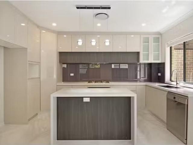 Cheap 445A Wentworth Avenue, Toongabbie Townhouse for rent Li.