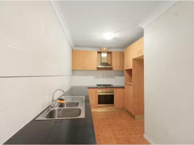 Rental! 4/4 6 Victoria Street, Wollongong Apartment for rent.