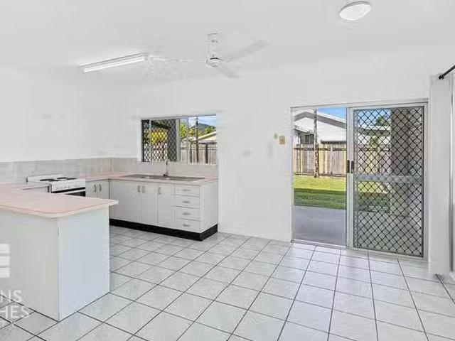 For Rent! 44 Cottesloe Drive, Kewarra Beach, QLD 4879