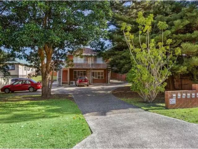 New 4/5 Albert Street, Bellambi Apartment for rent Listed by.