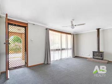 Charming 45 Downing Crescent, Wanneroo, WA 6065
