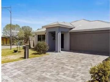 Charming 45 Littabella Avenue, Wandi, WA 6167
