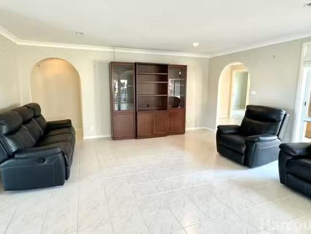 Rental! 45 Newport Crescent, Port Macquarie, NSW 2444 House.