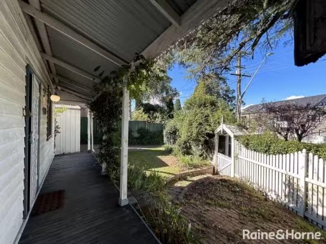 Charming 461 Moss Vale Road, BOWRAL House for rent Listed by.