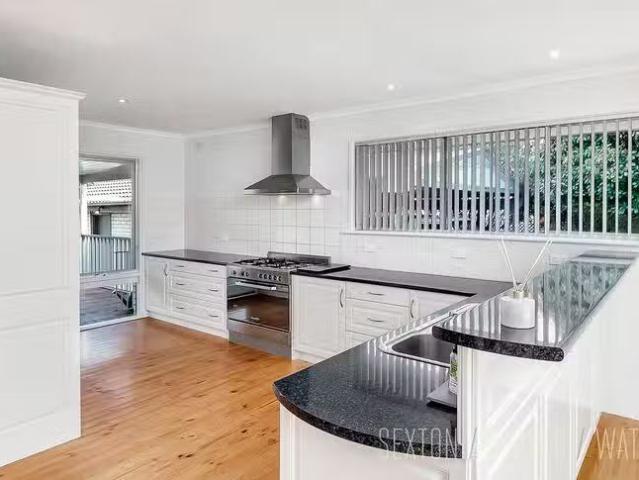 Charming 46 Church Street, Hahndorf, SA 5245