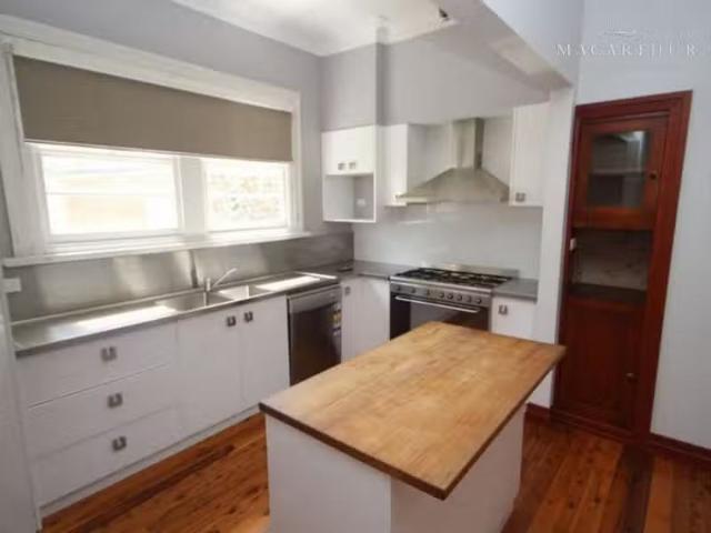 Just in! 46 Hardy Avenue, Wagga Wagga House for rent Listed b.