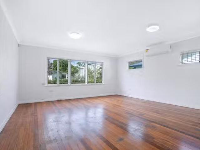 Cozy 46 Henry Street, Chermside, QLD 4032