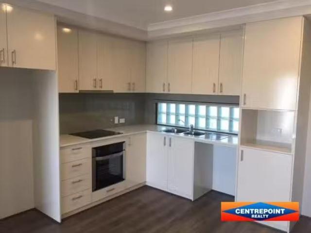 Charming 4/6 Morago Crescent, Cloverdale, WA 6105