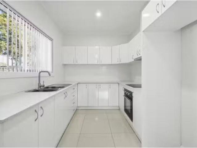 Deal! 46A Marsden Road, ST MARYS House for rent Listed by Tah.
