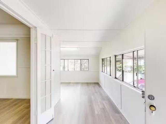 Deal! 479 Manly Road, Manly West, QLD 4179