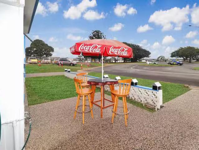 Just in! 4/8 10 Bruce Parade, Lucinda, QLD 4850