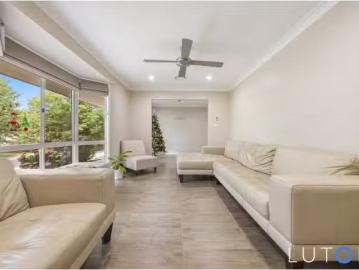 Just in! 48 Vonwiller Crescent, Theodore House for rent Liste.