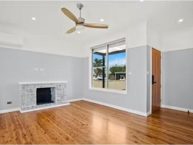 New 48 Lindsay Street, Unanderra House for rent Listed by Mel.