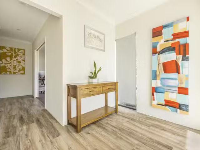 Nice 48 Medina Parade, North Coogee, WA 6163