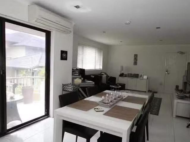 Cheap 4/8 Oleander Avenue, Biggera Waters, QLD 4216