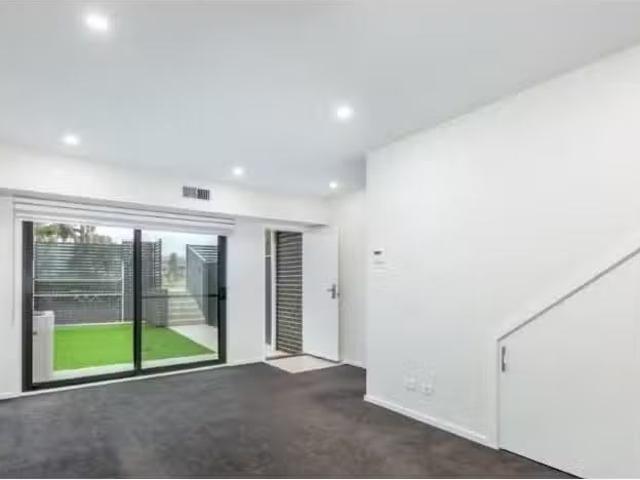 Deal! 4/93 Bettong Avenue, Throsby Townhouse for rent Listed.