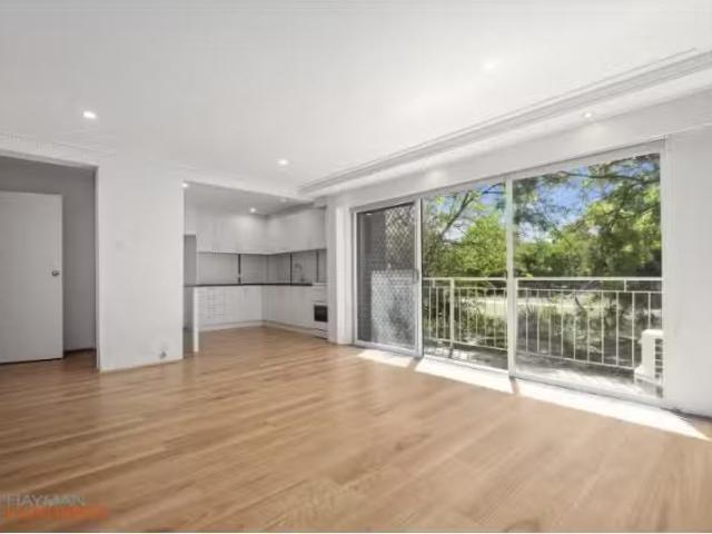 Cheap 4/9 Farrer Place, Farrer Apartment for rent Listed by A.
