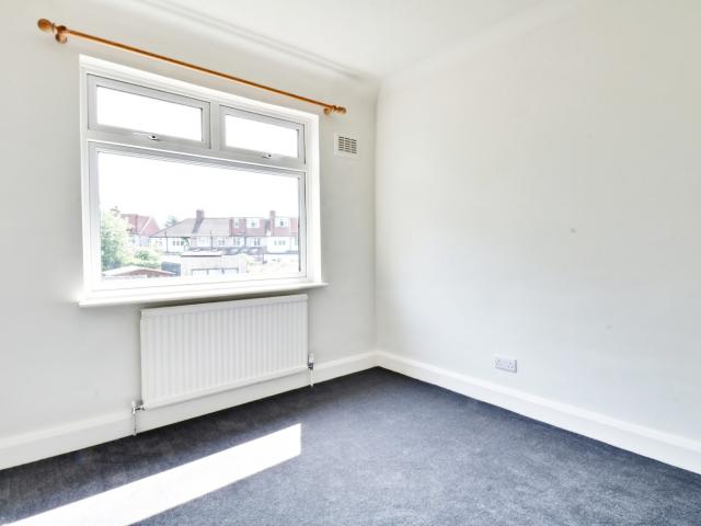 Charming 4 bed to rent in Brookend Road Perfect for students