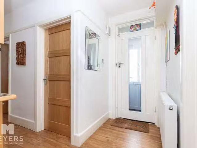 Cheap 4 bedroom bungalow for rent in Claremont Avenue, Bournem.