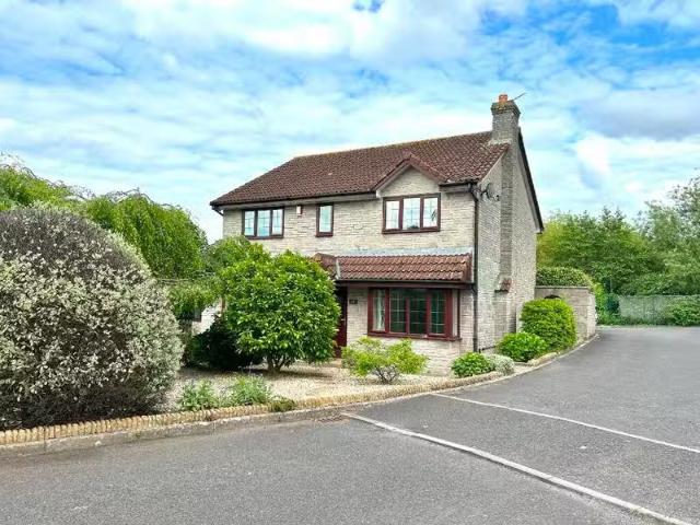 New 4 bedroom detached house for rent in Ludwells Orchard, BS39