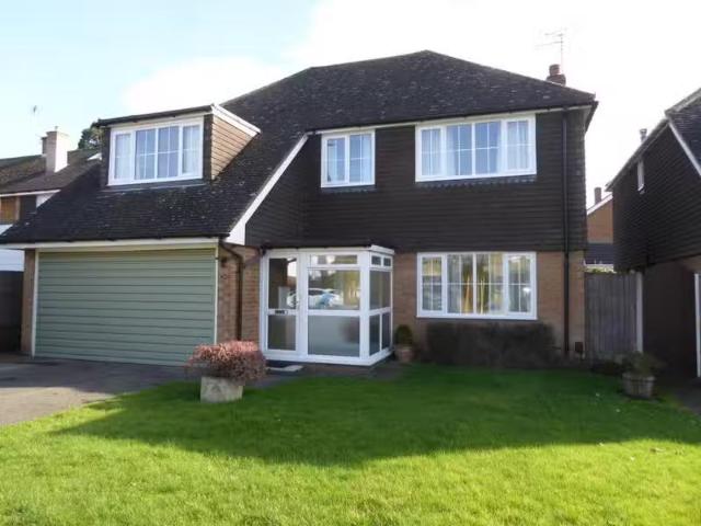 Nice 4 bedroom detached house for rent in Maltese Road, Chelms.