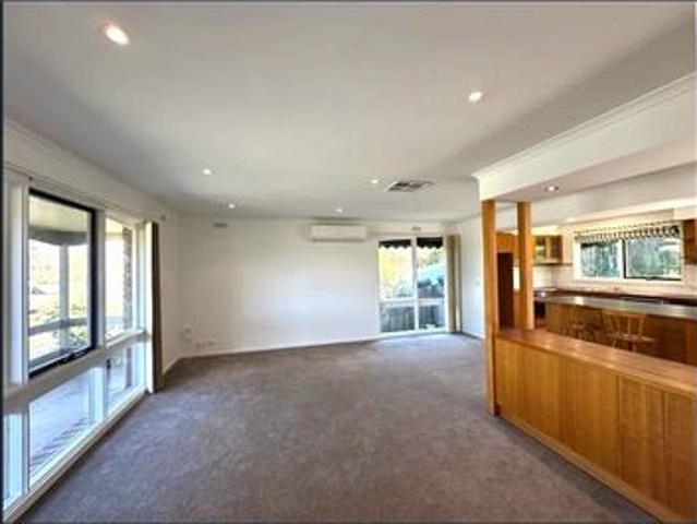 CHARMING 4 BEDROOM FAMILY HOME