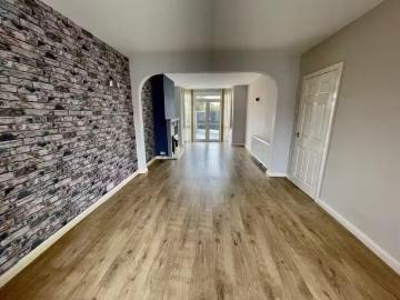 Unique 4 bedroom house for rent in Bradstock Road, Kings Norto.