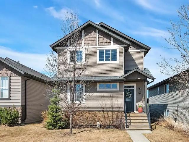 Charming 4 Bedroom Home with Den in Oriole Park