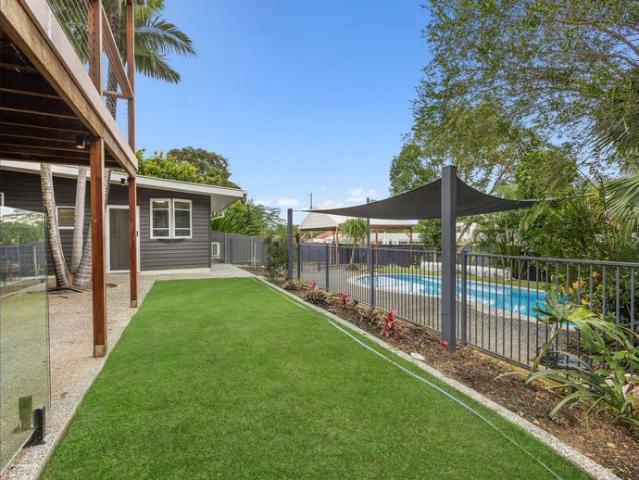 Charming 4 Bedroom Home with Pool in Ipswich!