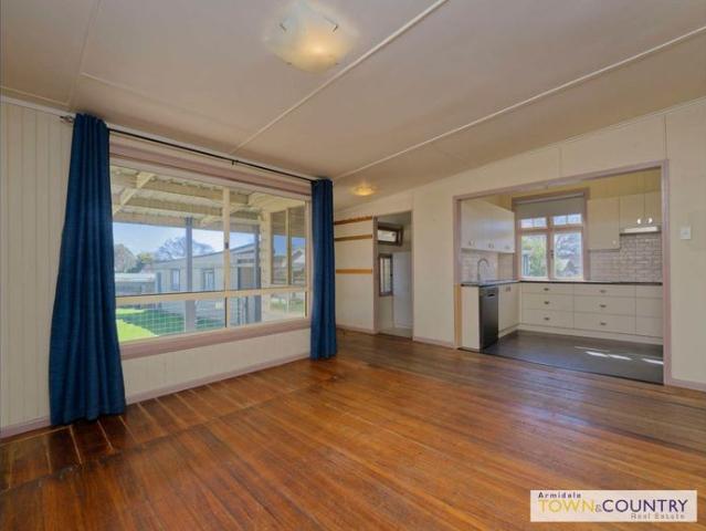 Charming 4 Bedroom Home Close to the CBD! Welcome to 216 Canambe Street, Armidale!