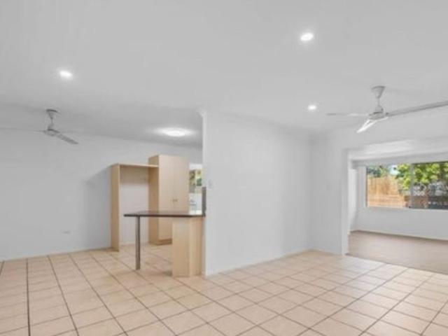 Charming 4 Bedroom Home in a Convenient Annandale Location