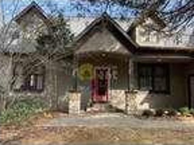 Charming 4 bedroom Saugatuck house