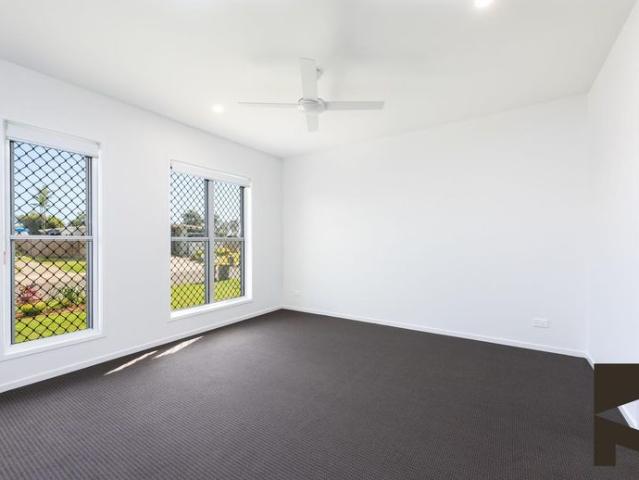 Charming 4 Bedroom Rental House in Bargara Your Perfect Home Awaits!