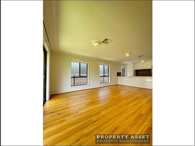 Charming 4 Bedroom Rental House in Serene Mount Barker Neighbourhood with SOLAR!