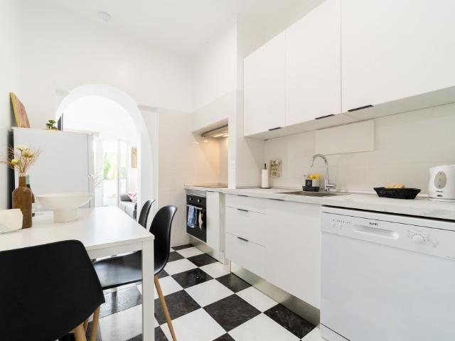 Charming 4 bedrooms House with terrace in Lisbon
