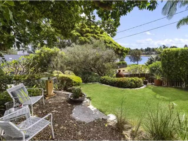 Just in! 4 BR 141 Lagoon Street, Narrabeen House for rent Lis.