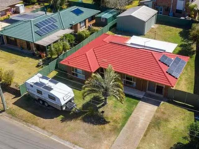 Cozy 4 BR 15 Capricorn Drive, Cleveland, QLD 4163