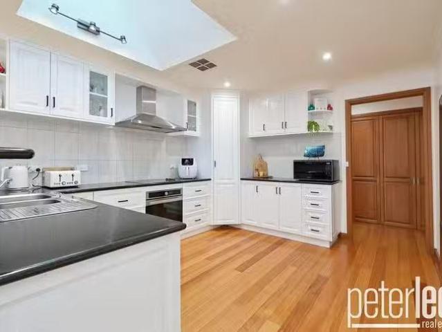 New 4 BR 15 Lila Drive, Prospect, TAS 7250