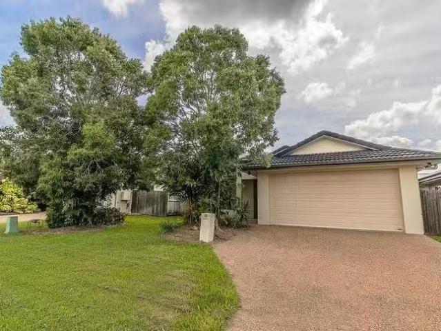 Unique 4 BR 15 Petrie Way, Idalia, QLD 4811