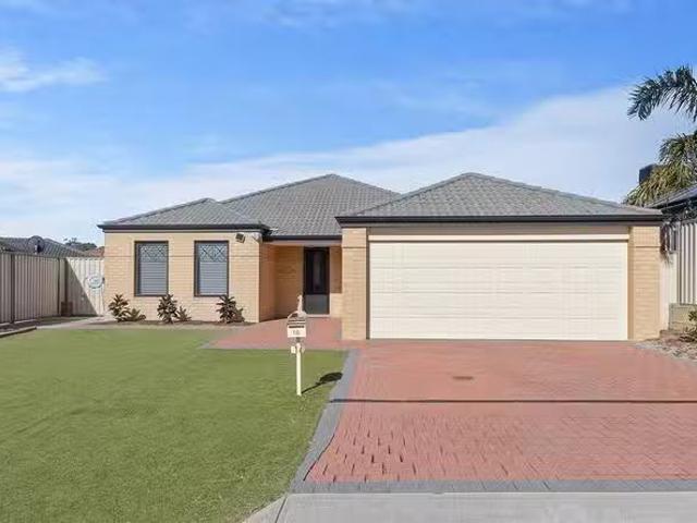 Deal! 4 BR 16 Mickle Way, Bertram, WA 6167