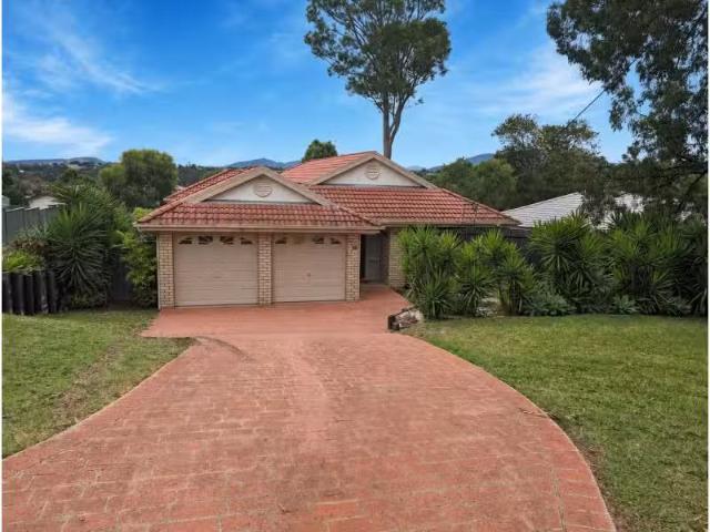 New 4 BR 1/86 Tindale Street, MUSWELLBROOK House for rent Lis.