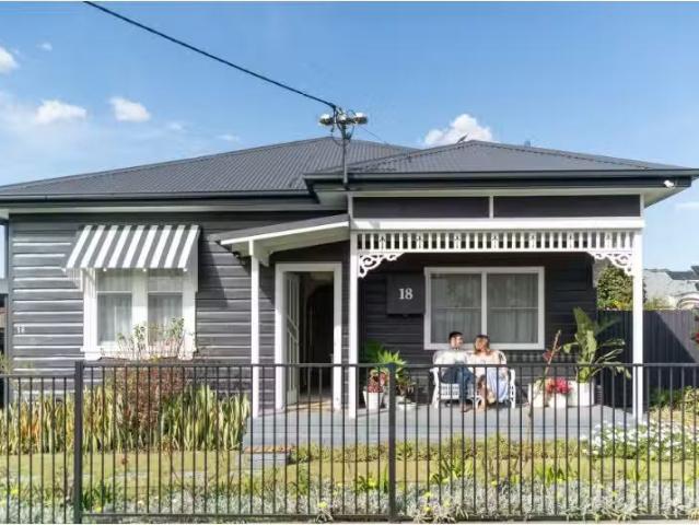 Charming 4 BR 18 Comfort Avenue, Cessnock House for rent List.