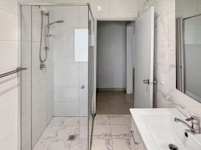 Unique 4 BR 190A Sixth Avenue, LLANDILO House for rent Listed.