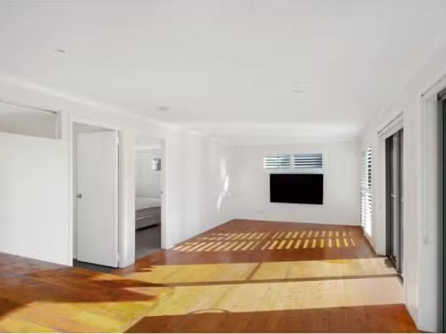 New 4 BR 19B Myeerimba Parade, Tweed Heads West Townhouse for.